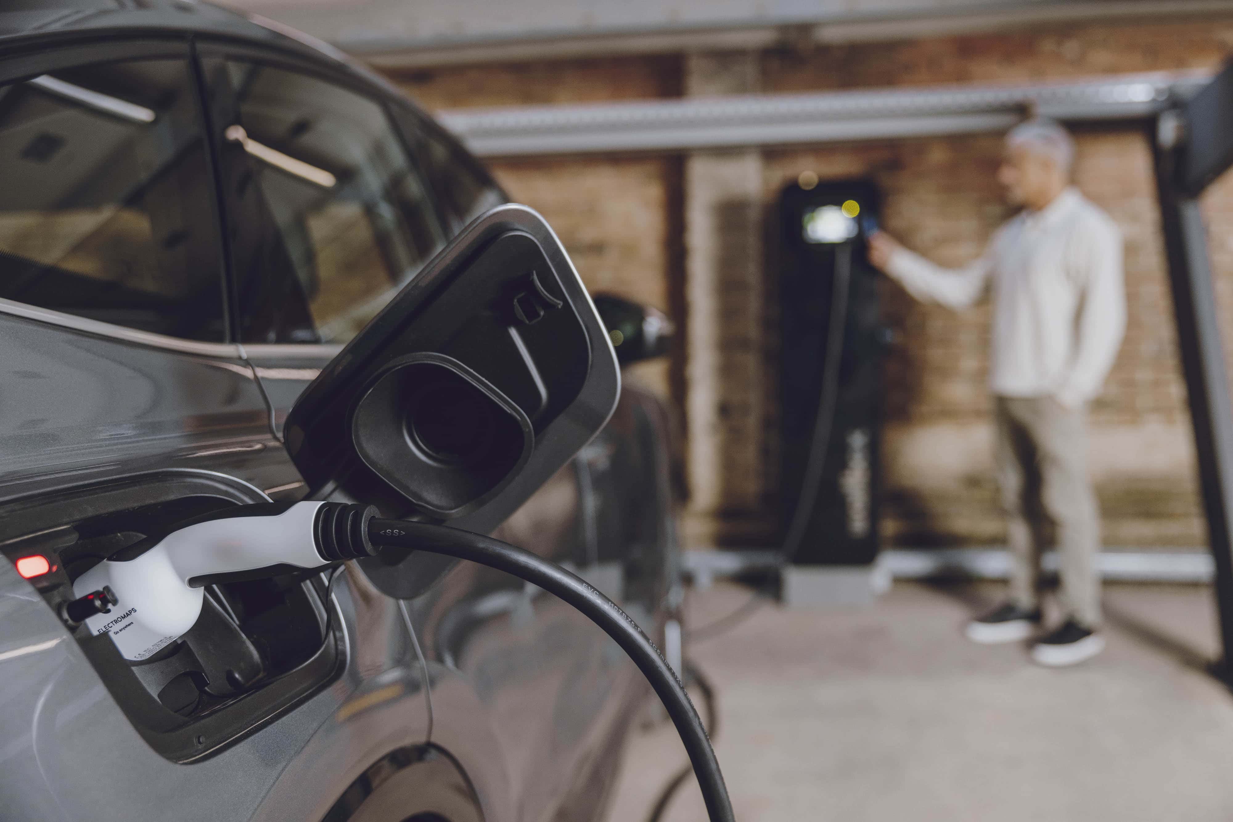Câble de charge monophasé de type 2 + avec sac de rangement